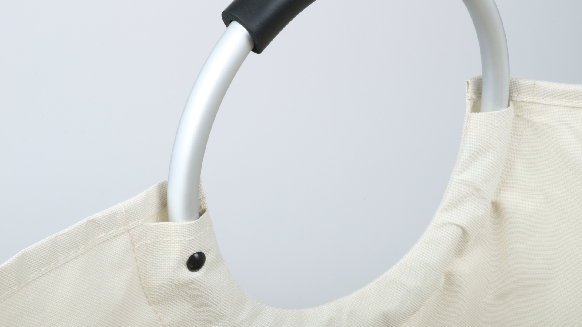 Корзина для белья с алюминиевыми ручками FX-1012, бежевая, 63 литра