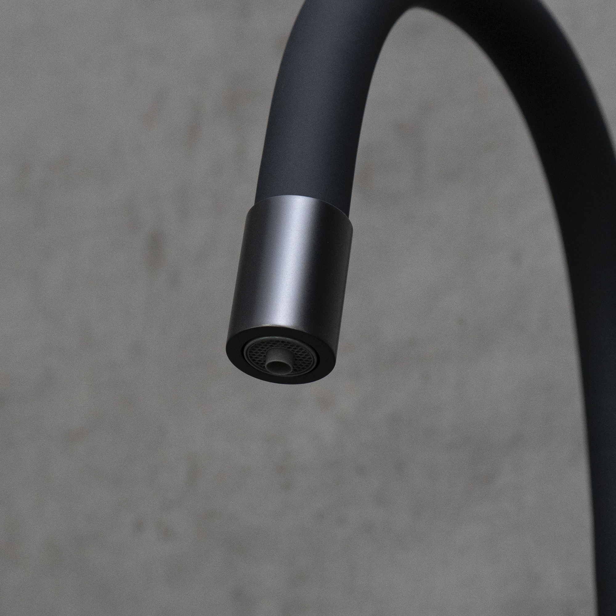 Expert Смеситель для кухни, с гибким изливом, с подключением к фильтру питьевой воды, черный