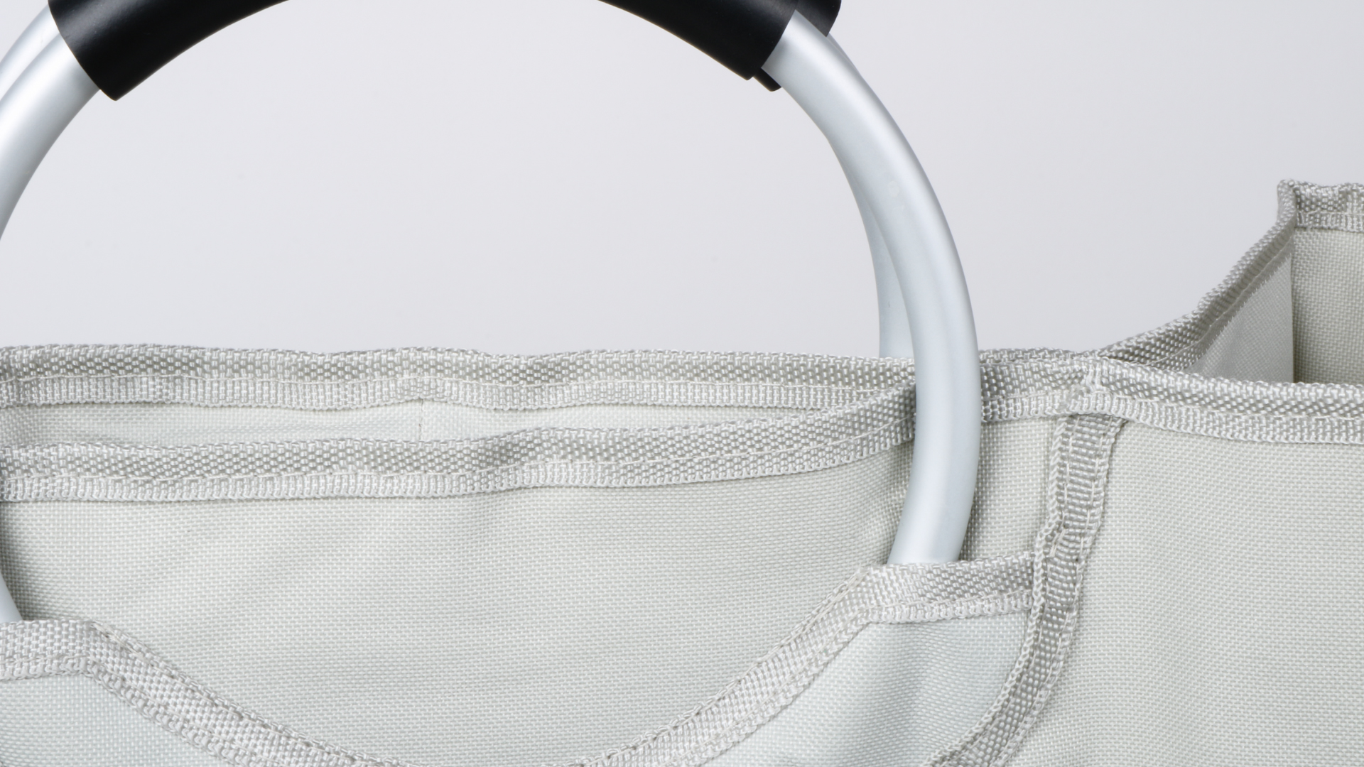 Корзина для белья с алюминиевыми ручками FX-1021, серая, 58 литров